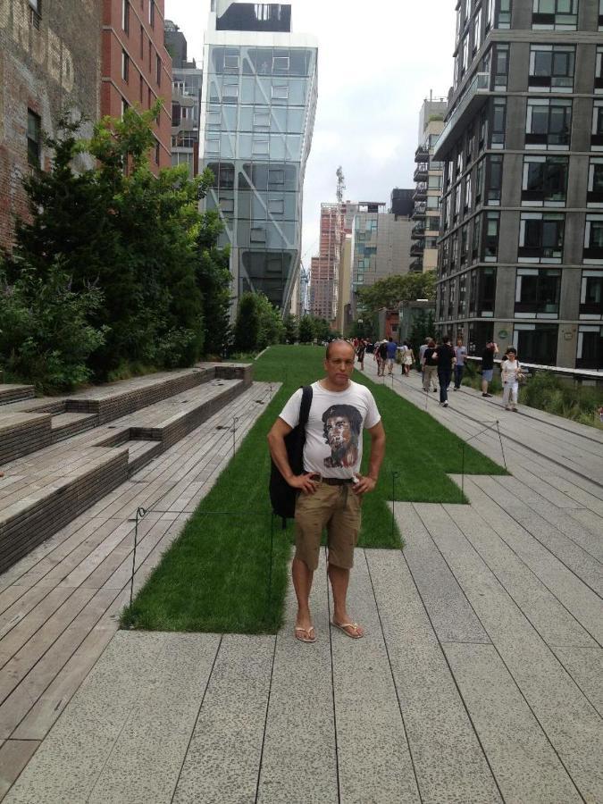 Pensión Private In Manhattan *